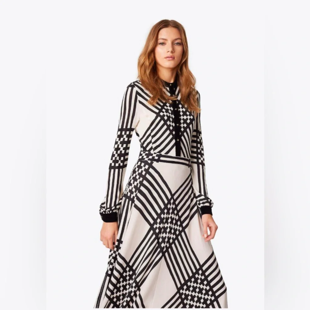 Tory Burch Anja Dress size medium rare geo